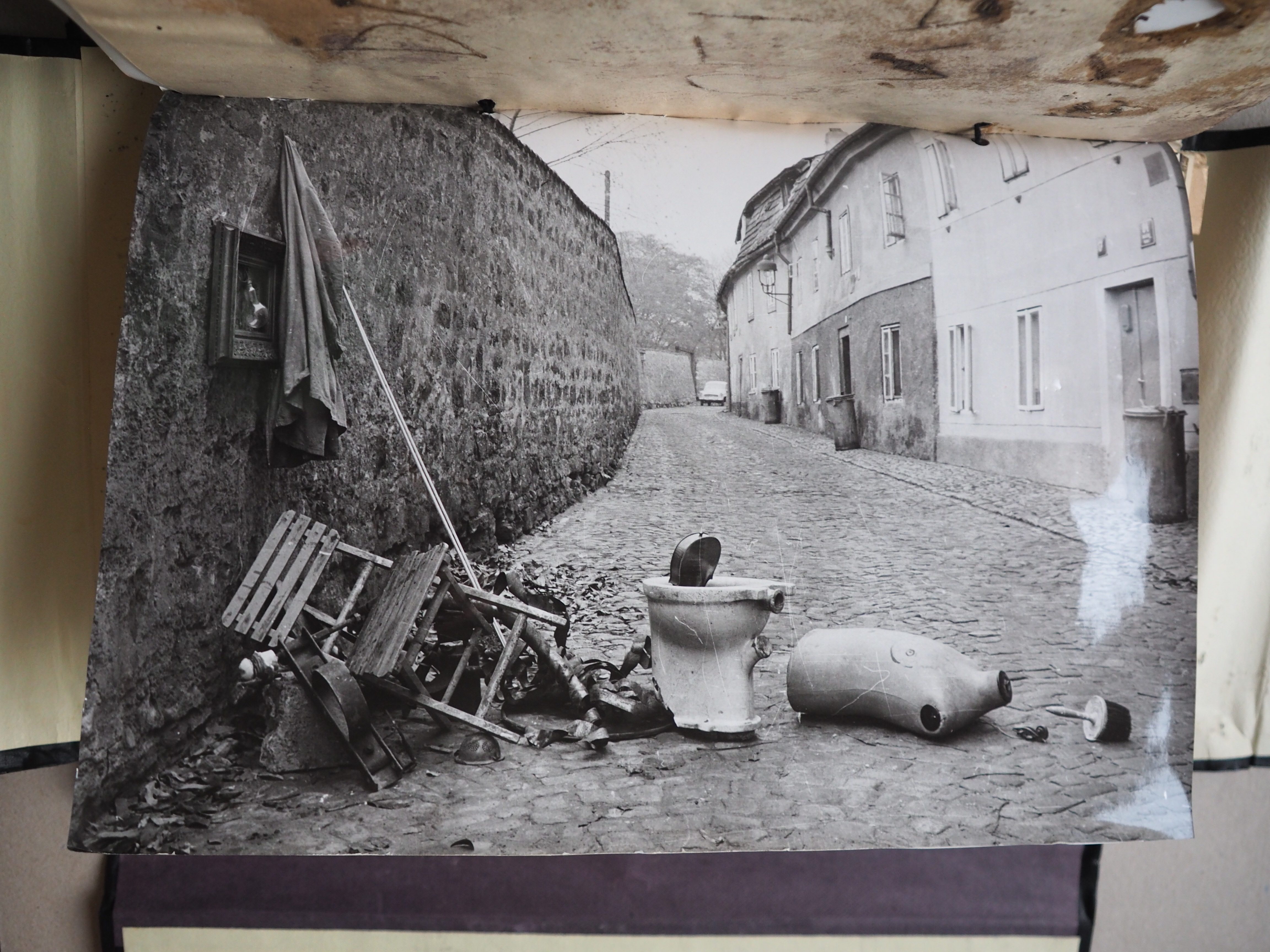 Literary Archive of the Museum of Czech Literature (LA PNP), photo by Petr Kotyk; Origin&aacute;ly archiv&aacute;li&iacute; jsou uložen&eacute; v Liter&aacute;rn&iacute;m archivu Pam&aacute;tn&iacute;ku n&aacute;rodn&iacute;ho p&iacute;semnictv&iacute;.